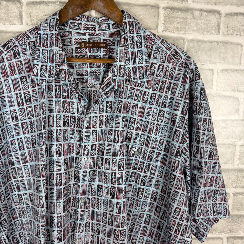 Tori Richard Men 3XLT Hawaiian Shirt Blue Cotton Lawn Tiki Pineapple Made Hawaii
